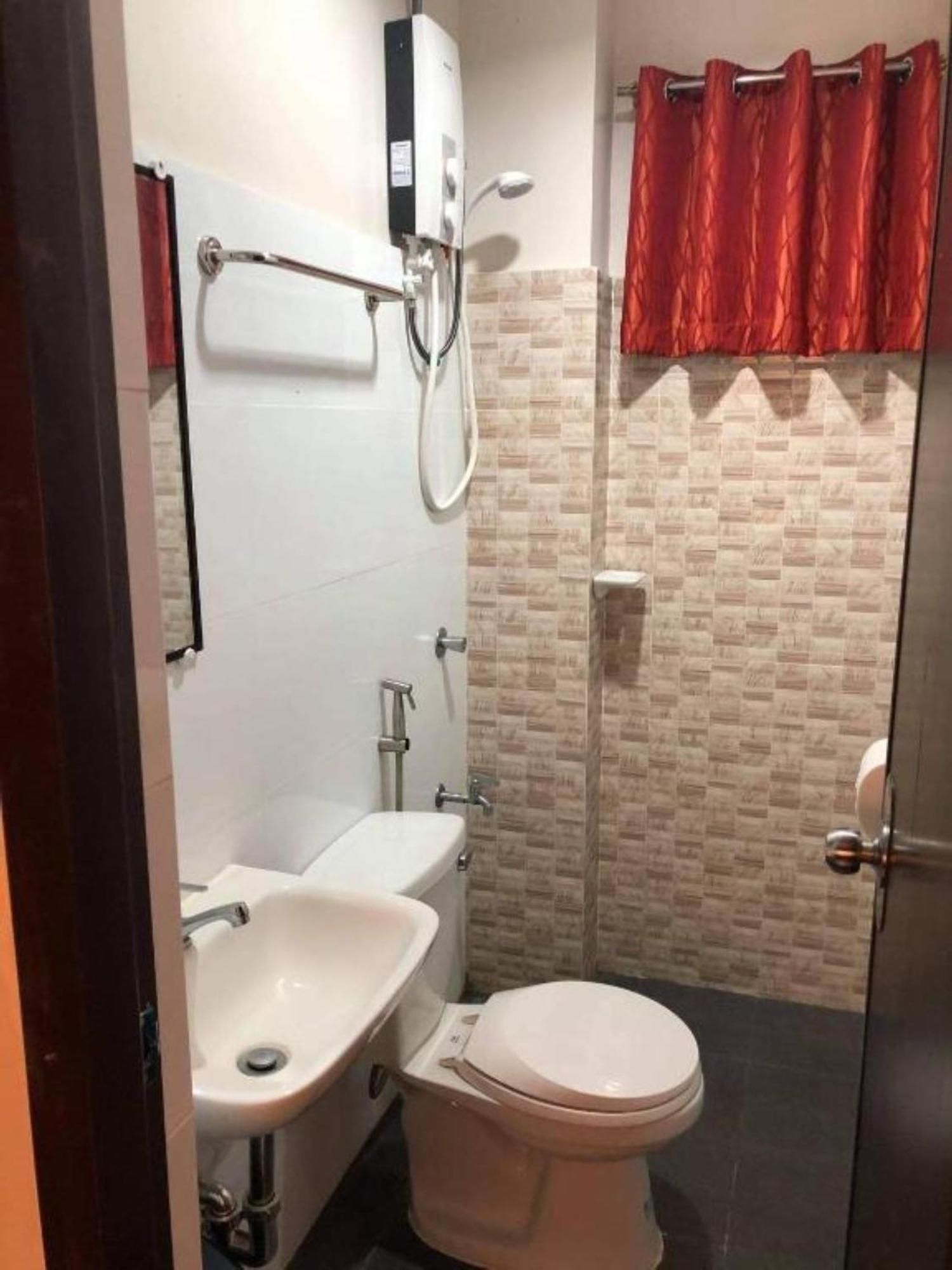 Reddoorz At Sta Cruz Naga City Екстер'єр фото